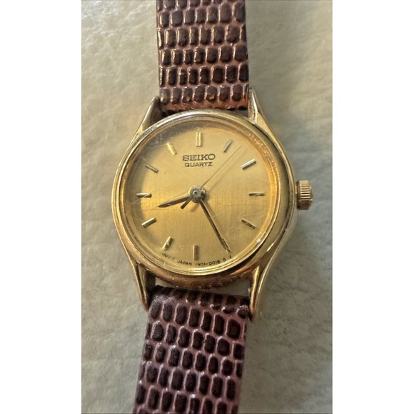 Vintage Seiko Leather Band Women\'s Watch Quartz main image 7